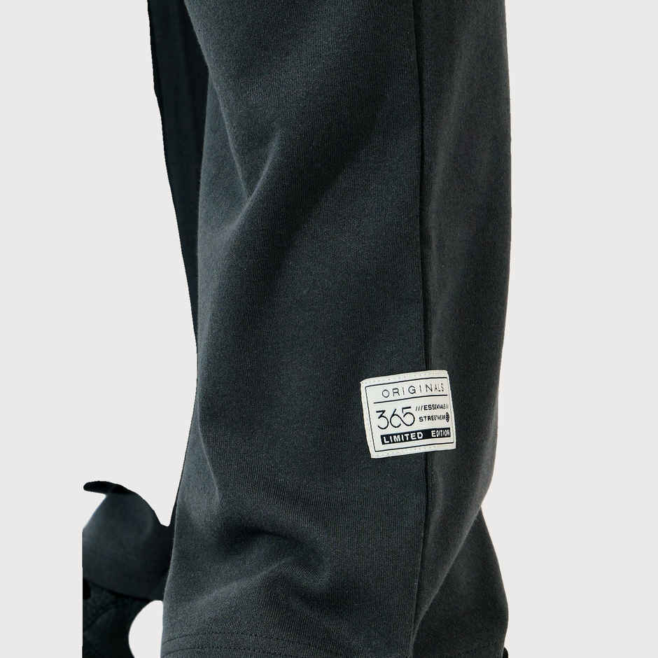 Styli Men's Oversized Joggers | Badge Detail, Interlock Fabric & Contrast Drawcord | Charcoal - XL