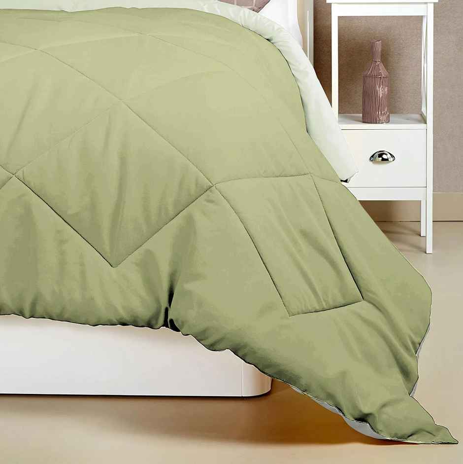 Status Solid Reversible Comforter 215 Cm x 220 Cm - Green