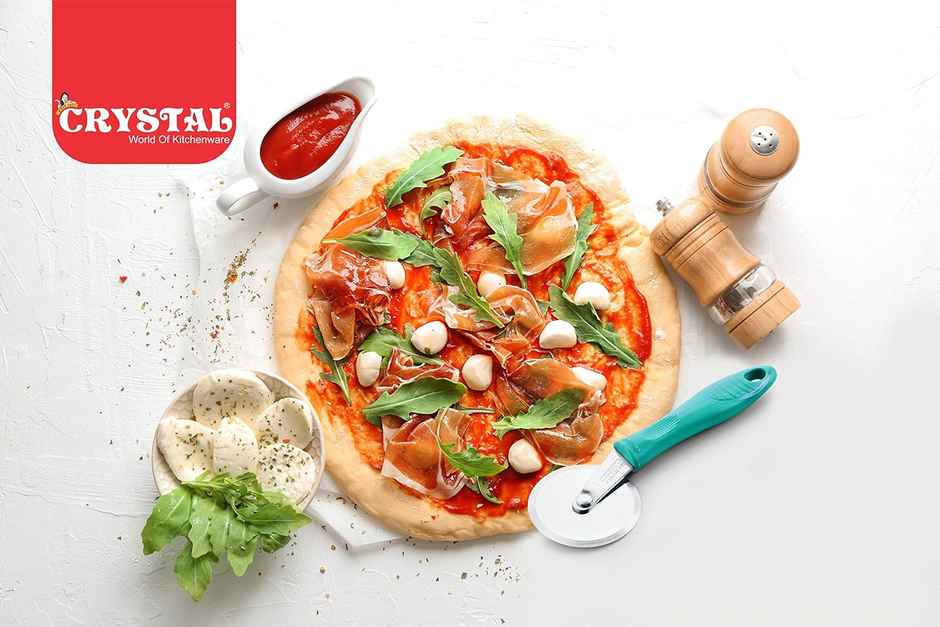 Crystal Stainless Steel Pizza Cutter, Multicolour