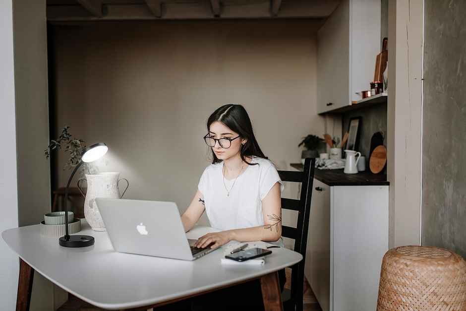 PHILIPS Opus 5W LED Table Lamp | Rechargeable LED Desk/Table Lamp for Study and Office Use,Cool White,Pack of 1