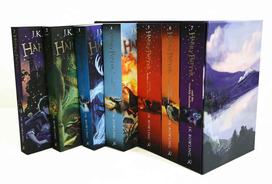 Harry Potter Box Set- The Complete Collection (Children’S Paperback)