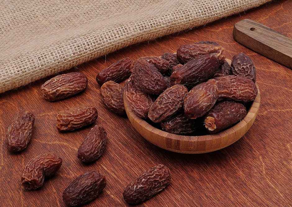 Popular Essentials Dry Dates (Kharak)