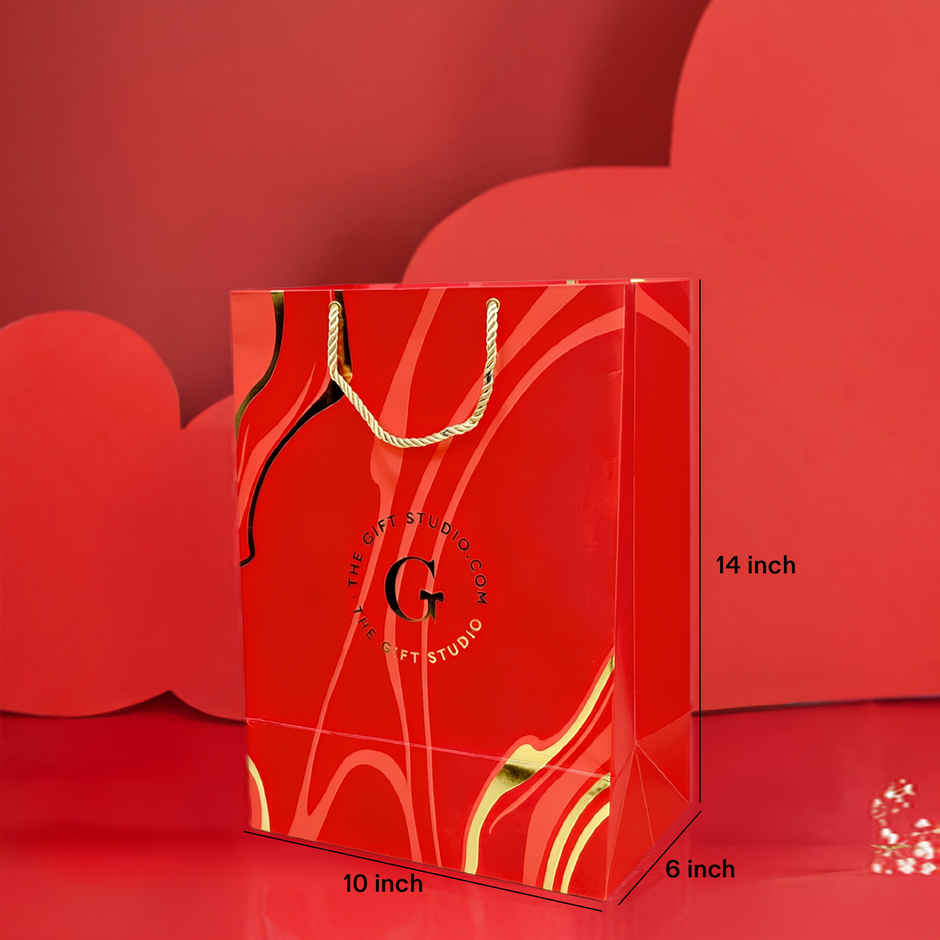 The Gift Studio Seal with Kiss | Celebration Hamper