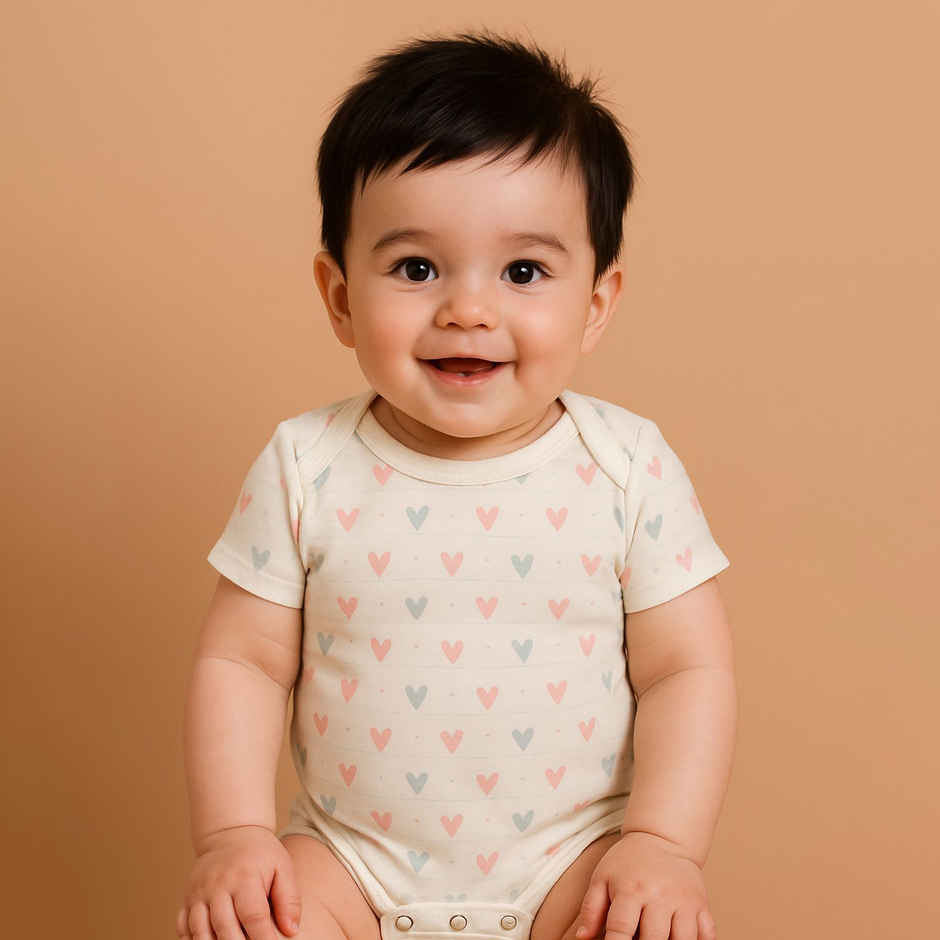 Moms Home Organic Cotton Baby Gift Set Gift | Combo 7 Items | 0-3 Months | Little Heart