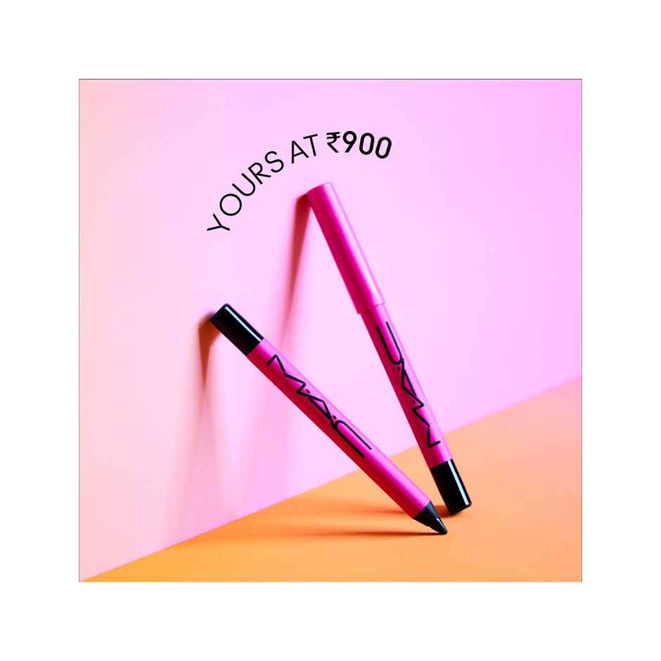 M.A.C In Extreme Dimension 24Hr Waterproof & Smudgeproof Kajal Eye Liner