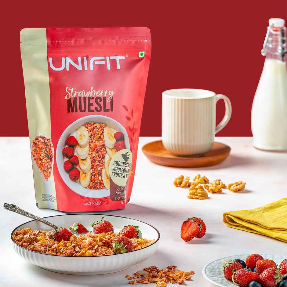 Unifit Strawberry Muesli | Crunchy and Nutritious