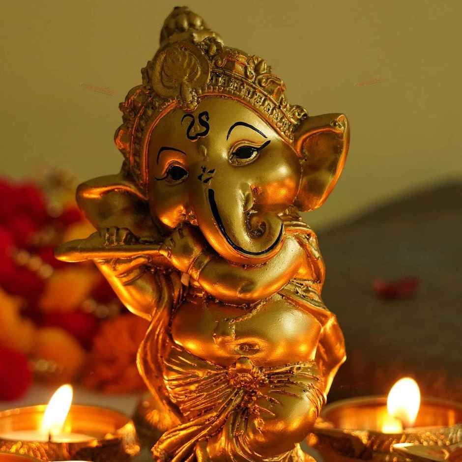 Tied Ribbons Ganesh Idol Statue Showpiece With Tray | 15 cm