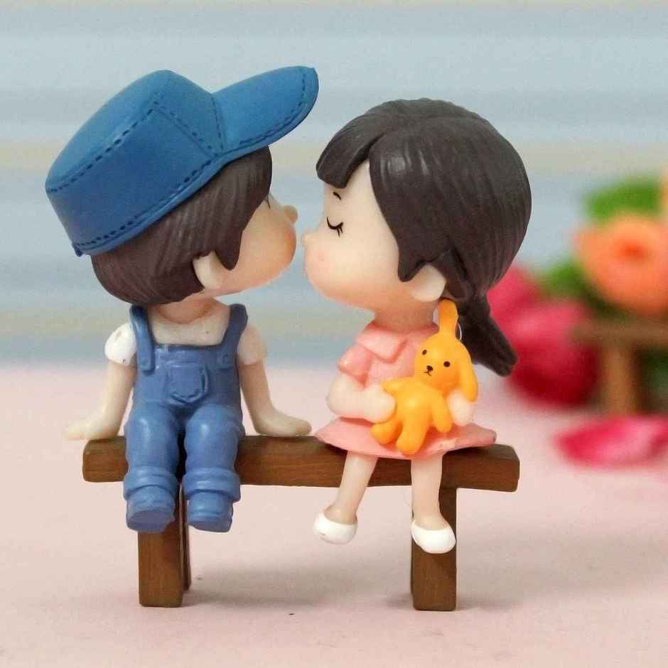 Tied Ribbons Romantic Couple Miniature Showpiece