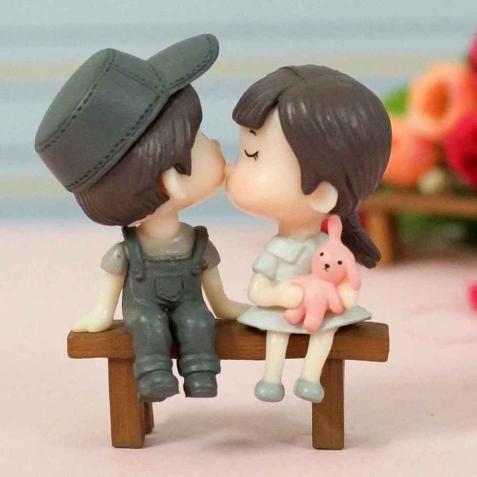 Tied Ribbons Romantic Couple Miniature Showpiece