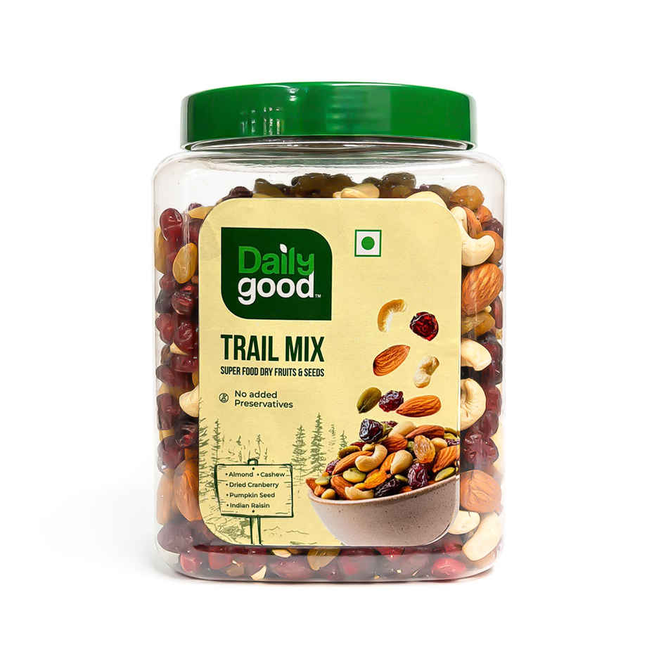Daily Good Trail Mix- Almonds, Cashews, Pumpkin Seeds, Dried Cranberries, Raisins.