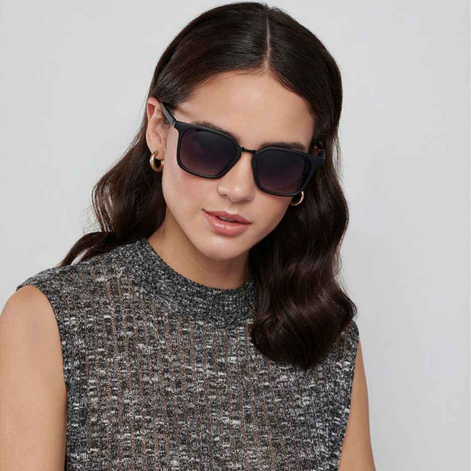 Vincent Chase By Lenskart Unisex Polycarbonate Square Sunglasses | Black - L