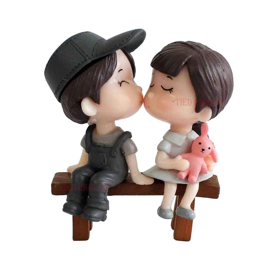 Tied Ribbons Romantic Couple Miniature Showpiece