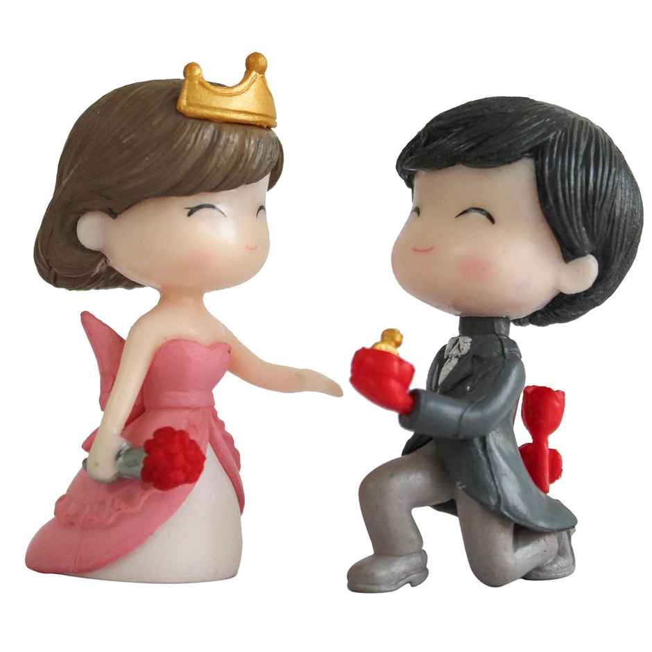 Tied Ribbons Miniature Romantic Couple Statue Showpiece