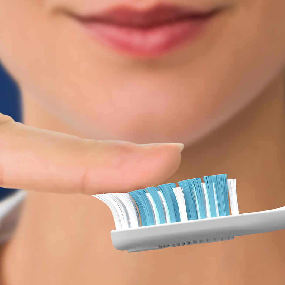 Oral-B Cavity Defense Bacteria Fighter Soft Toothbrush