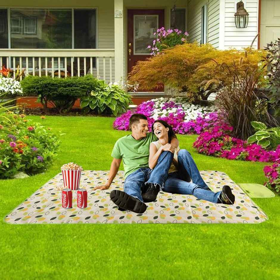 Kuber Industries Foldable Picnic Mat | 100 x 146 cm | Water Resistant Handy Mat | Green