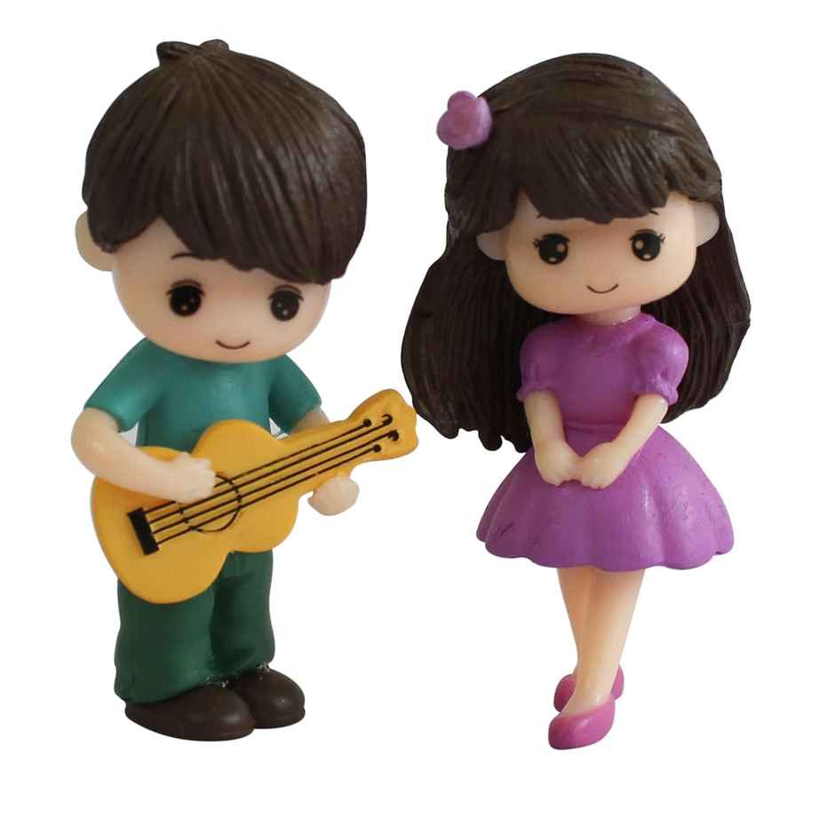 Tied Ribbons Miniature Romantic Couple Guitar Statue