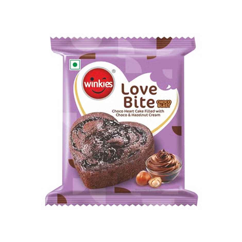 Winkies Love Bite | Choco Heart Cake Filled With Choco & Hazelnut Cream