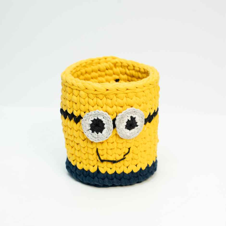 Pretty Krafts Minion Pen Holder 5.5 X 5.5 Inch