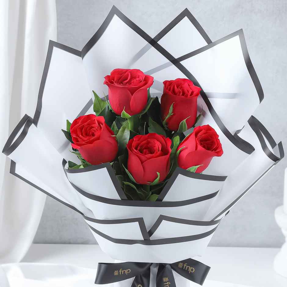 FNP 5 Red Rose Bouquet | Gifting