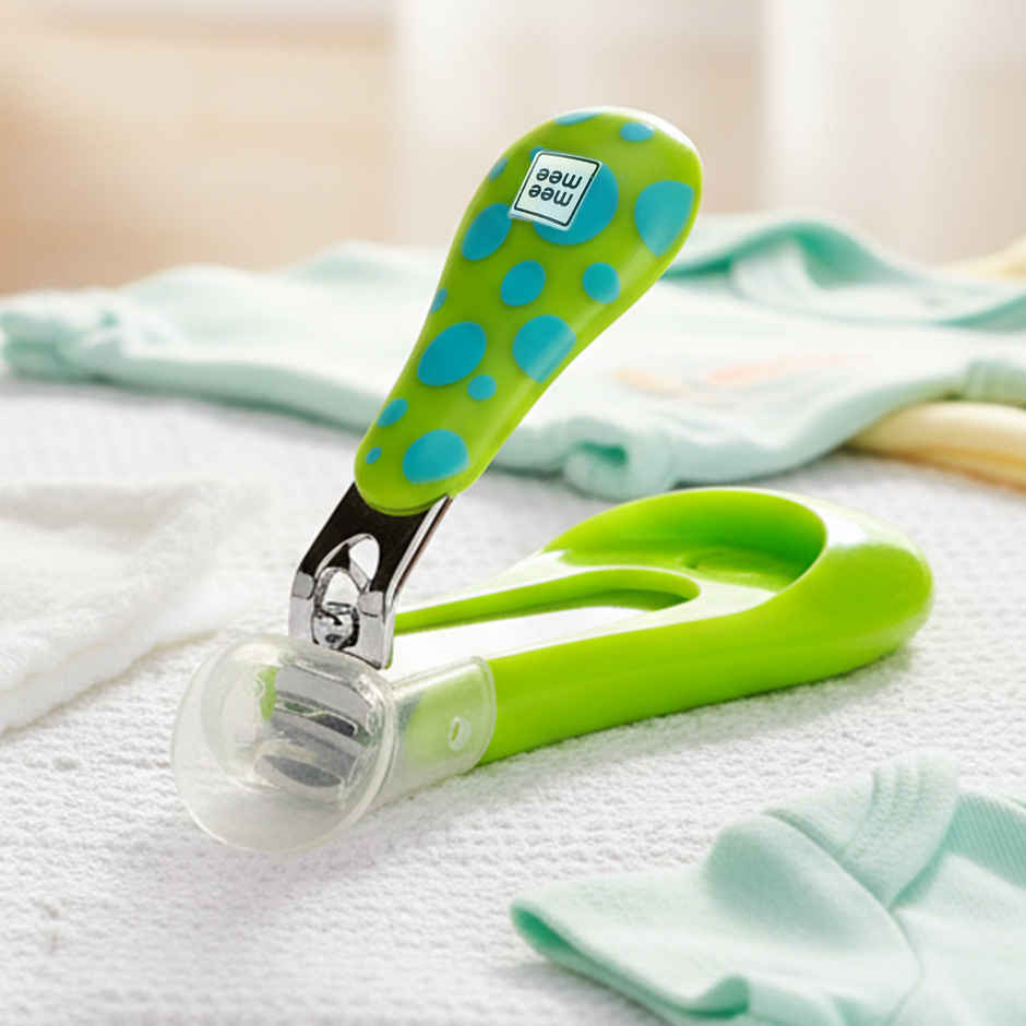 Mee Mee Protective Baby Nail Clipper/Cutter with Skin Guard (Green)