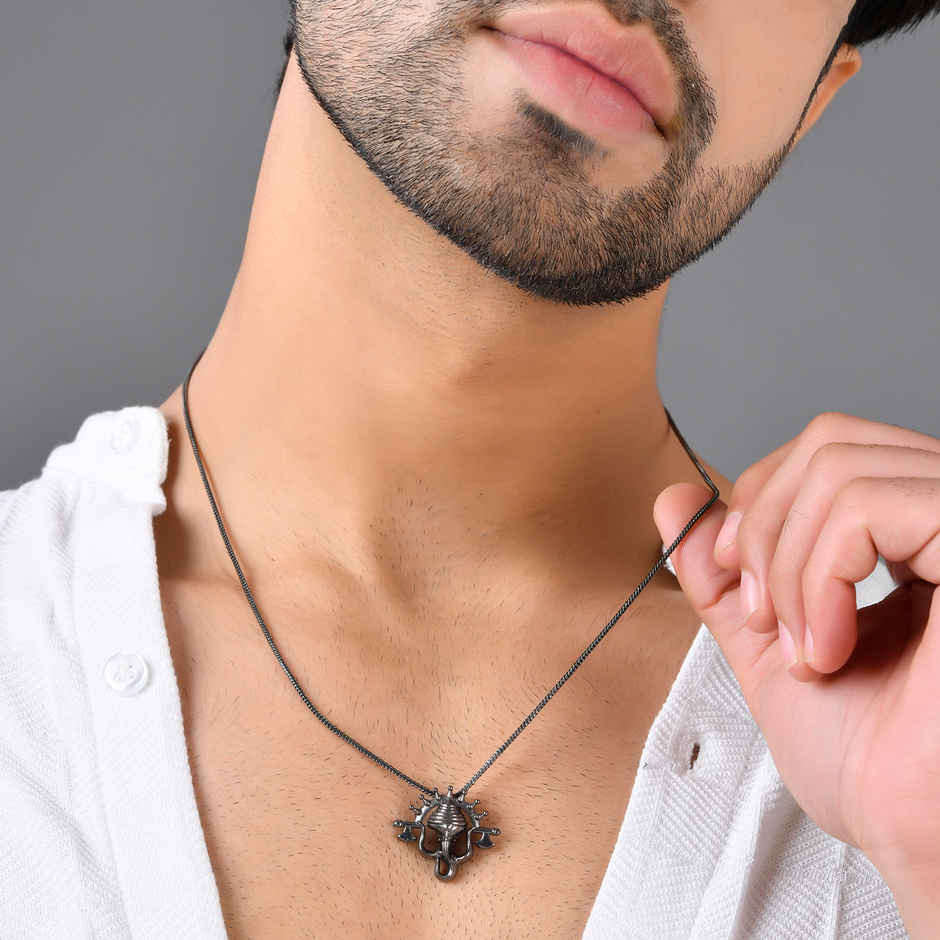 Voylla Eclipse Stylish Black Trishul Men s Pendant