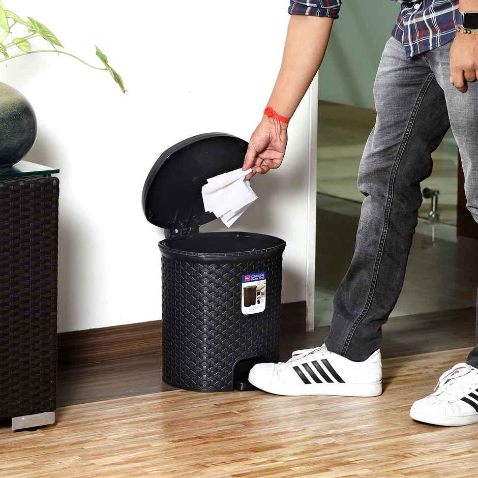 Cello Classic Plastic Pedal DustBin with Lid 6 Liters Brown Plastic Garbage Waste Pedal Bin Bucket