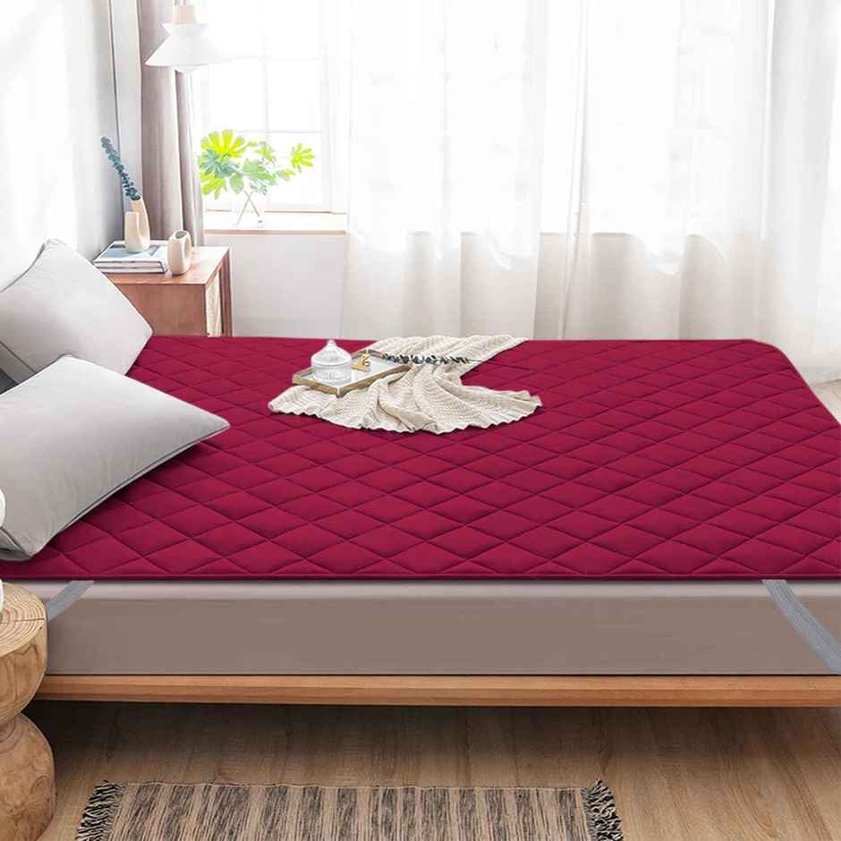 BAY6 Maroon Quilted Microfiber Cotton 350 GSM Mattress Protector For King Size Bed