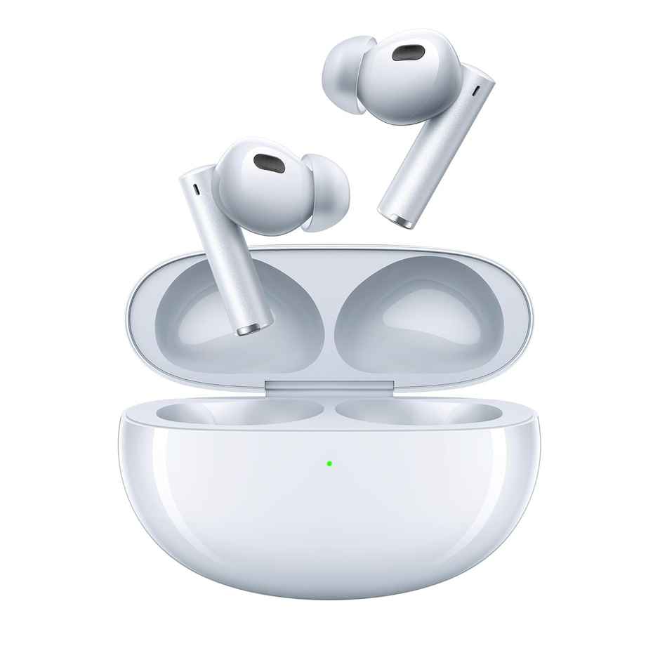 realme in Ear Buds Air 6 Pro with Dual Drivers(11Mm+6Mmtweeter),40 Hours Play Time,Fast Charge,50 Db ANC,Lhdc 5.0,55Ms Low Latency, Spatial Audio,Ip55 Dust&Water Resistant,Bt V5.3(Silver Blue)