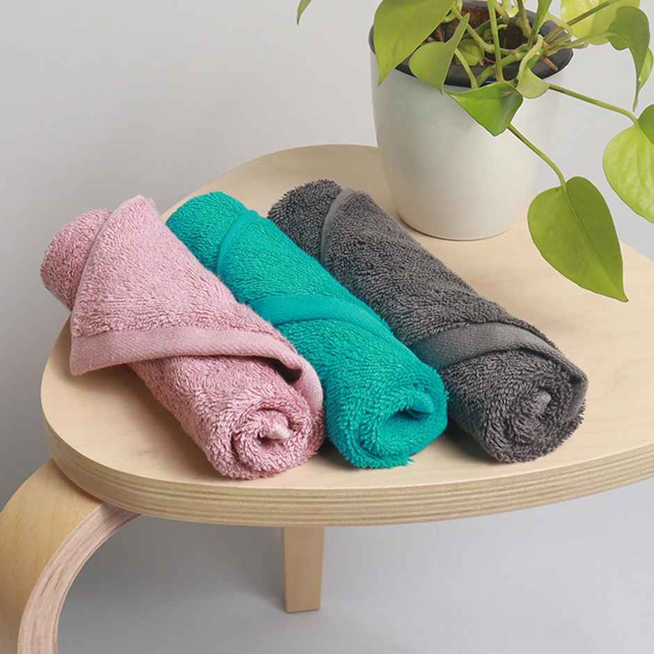 Status Cotton Solid Wash Towel | 30 x 30 cm (Colour May Vary)