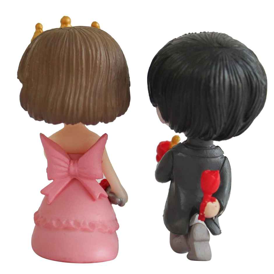 Tied Ribbons Miniature Romantic Couple Statue Showpiece