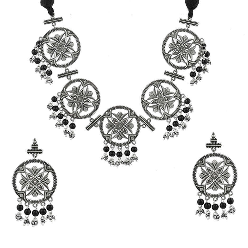 Voylla Nrityotsava Gauri Choker Necklace Set