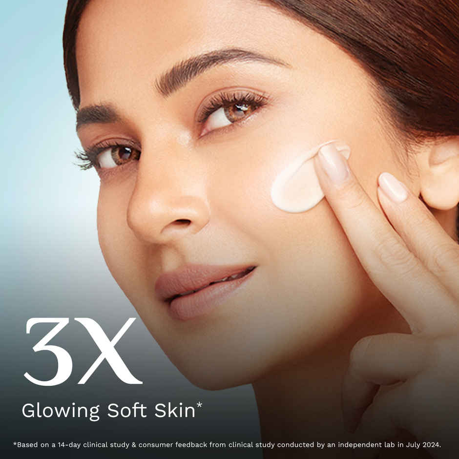 Pilgrim Squalane Glow Moisturizer with Niacinamide & Vitamin C for 3X Glowing Soft Skin