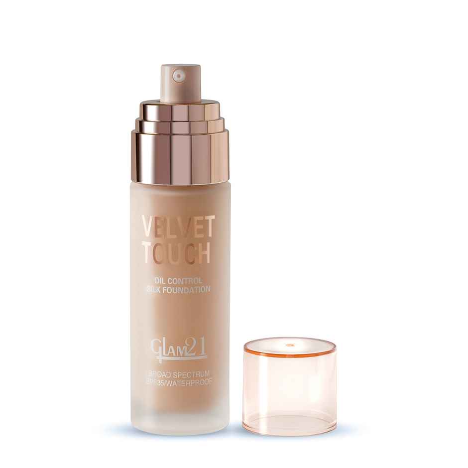 Glam21 Velvet Touch Oil Control Silk Foundation | Beige