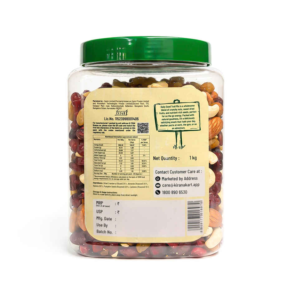 Daily Good Trail Mix- Almonds, Cashews, Pumpkin Seeds, Dried Cranberries, Raisins.