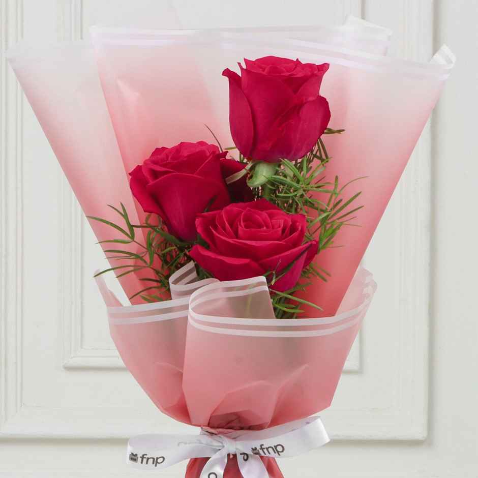 FNP Blush Trio Roses