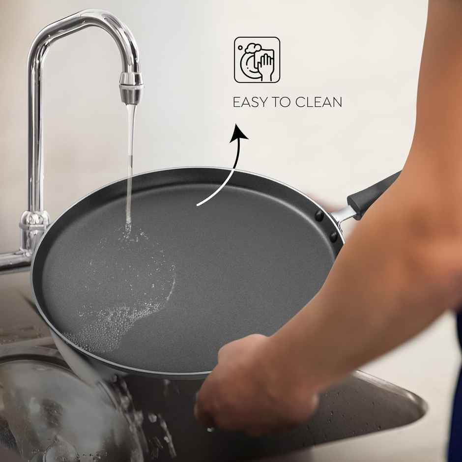 Judge by Prestige Non-Stick Everyday 250 Omni Tawa