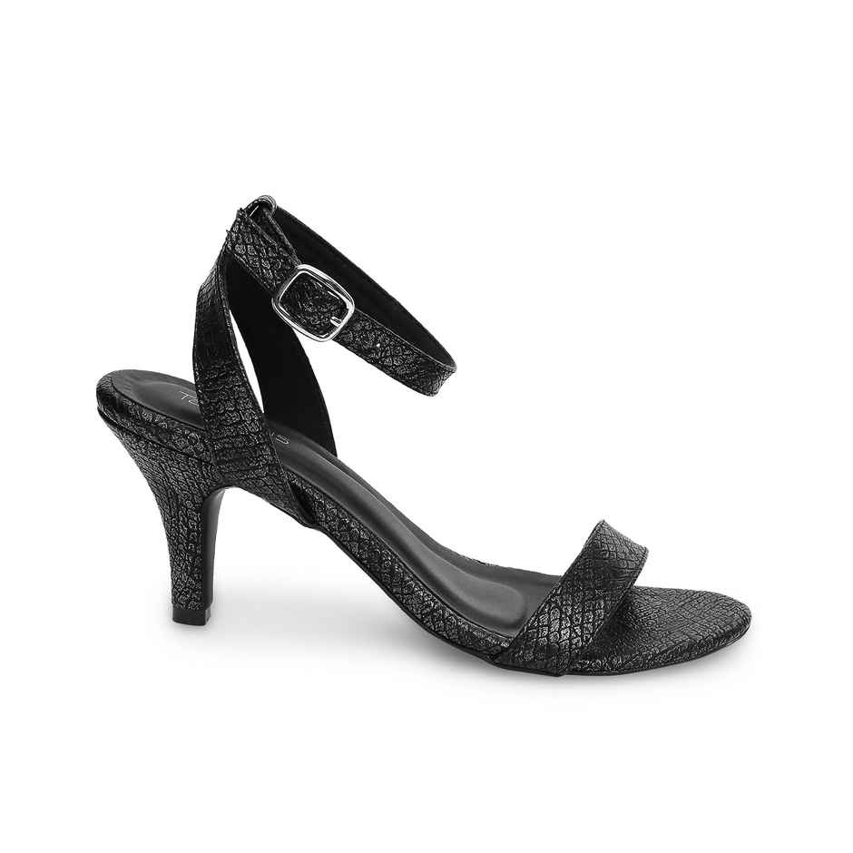 Tao Paris Women Black Textured Sandals Women's Black | UK4
