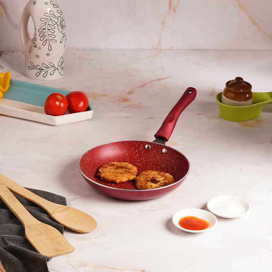 Cello Crown Non-stick Taper Pan/Frying Pan | 22 cm - Maroon