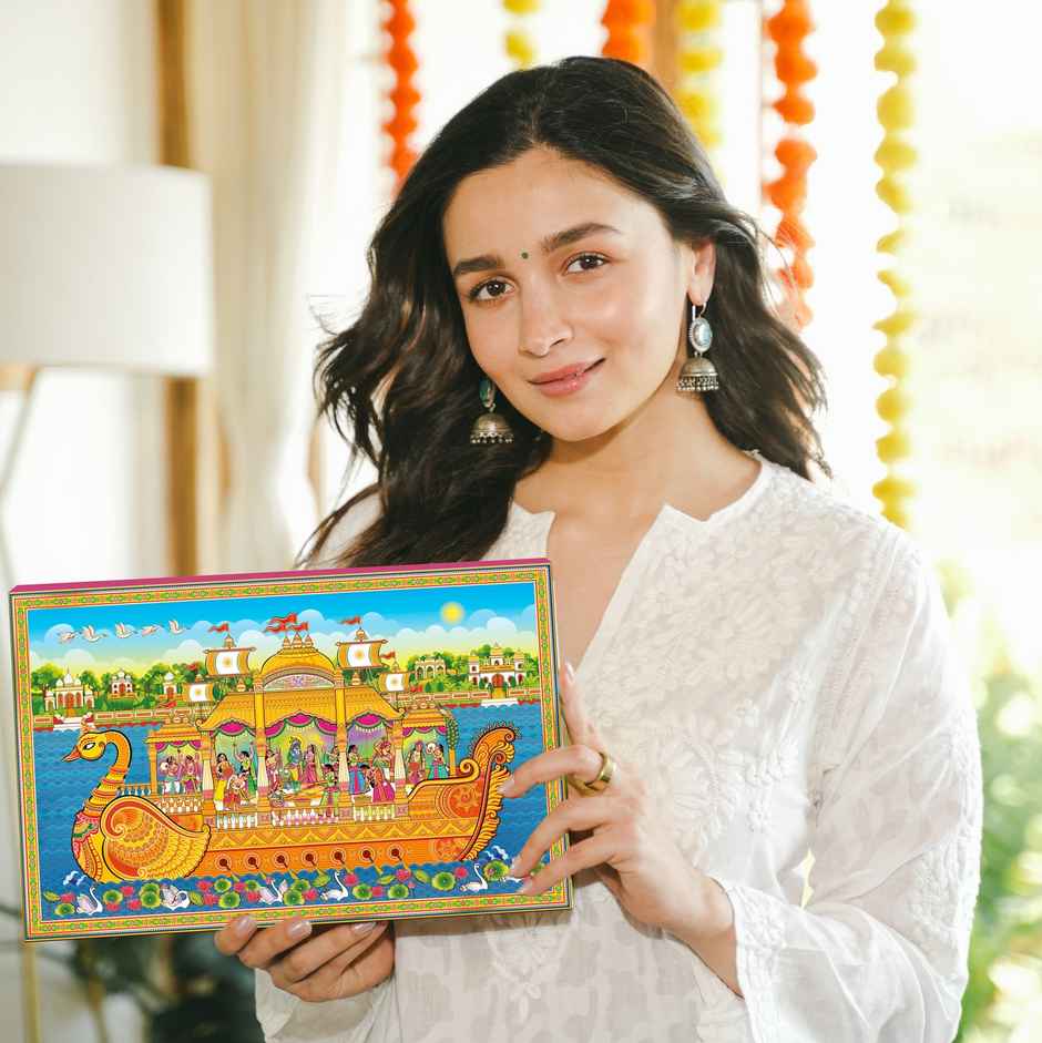 Holi Milan Giftbox | Phool