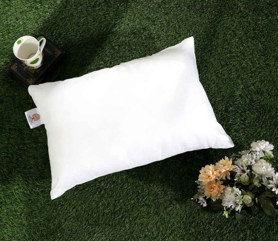 Dream Living Soft Filled pillow 40 x 60 cm