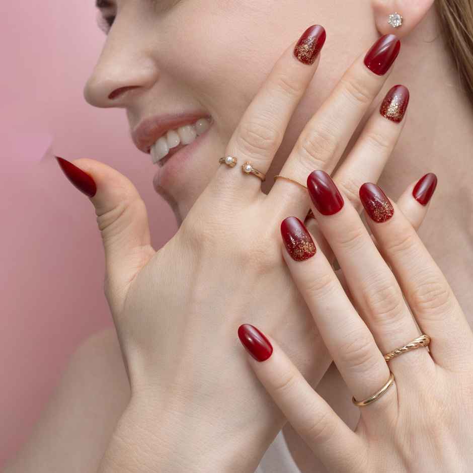 Pep Nails | Red | Glitter | Hand Nails | Round | Glossy Glitter Press On Nails | 24 Nail Tips