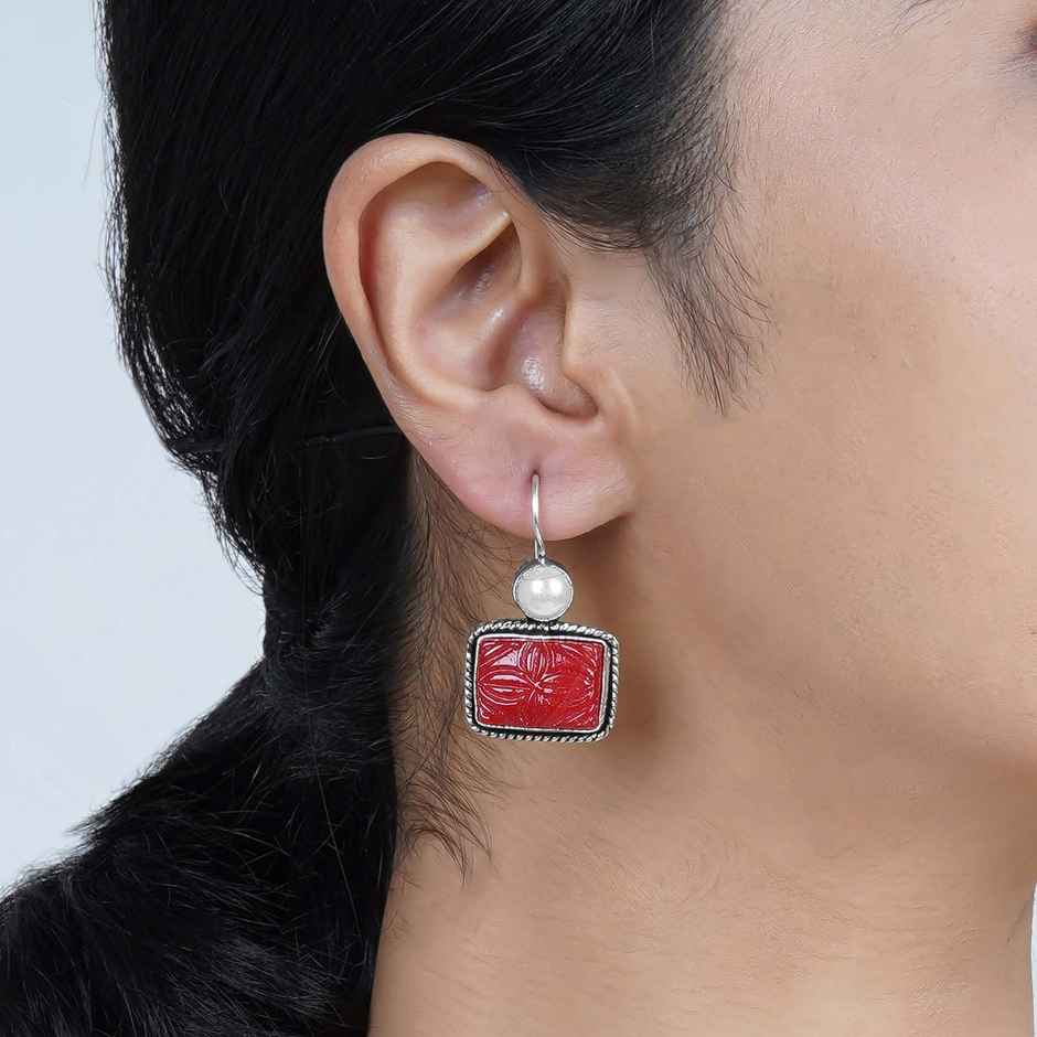 Teejh Teejh Diti Maroon Stone & Pearl Earrings