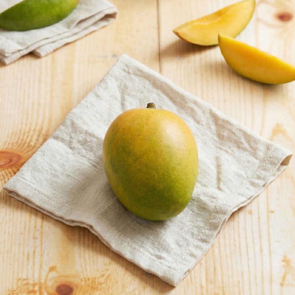 Mango Badami (South Alphonso)