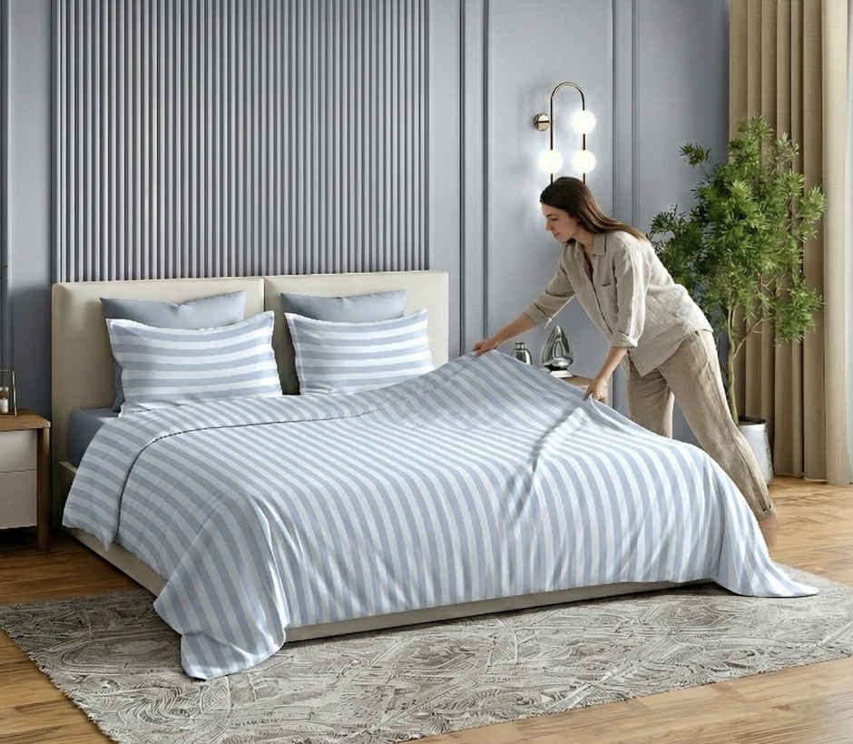Dream Living Stripe King Bedsheet Set |275 x 275 cm| With 2 Pillow Covers