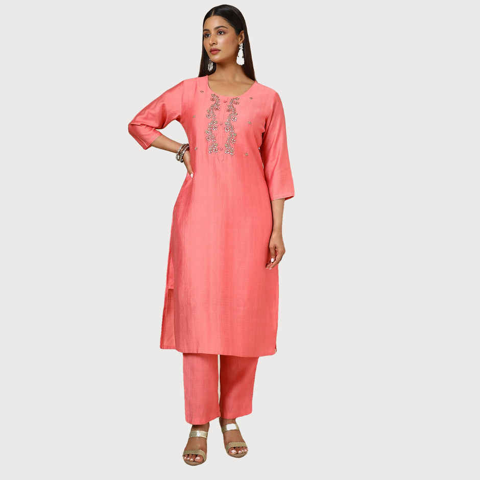 Soch Women's Pink Viscose Blend Embellished Kurta Set With Beads L