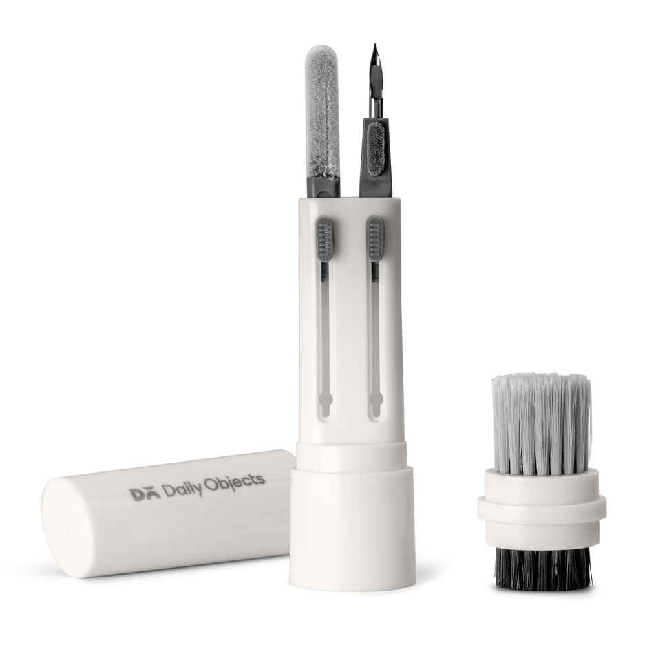 DailyObjects Capsule Gadget Cleaning Kit