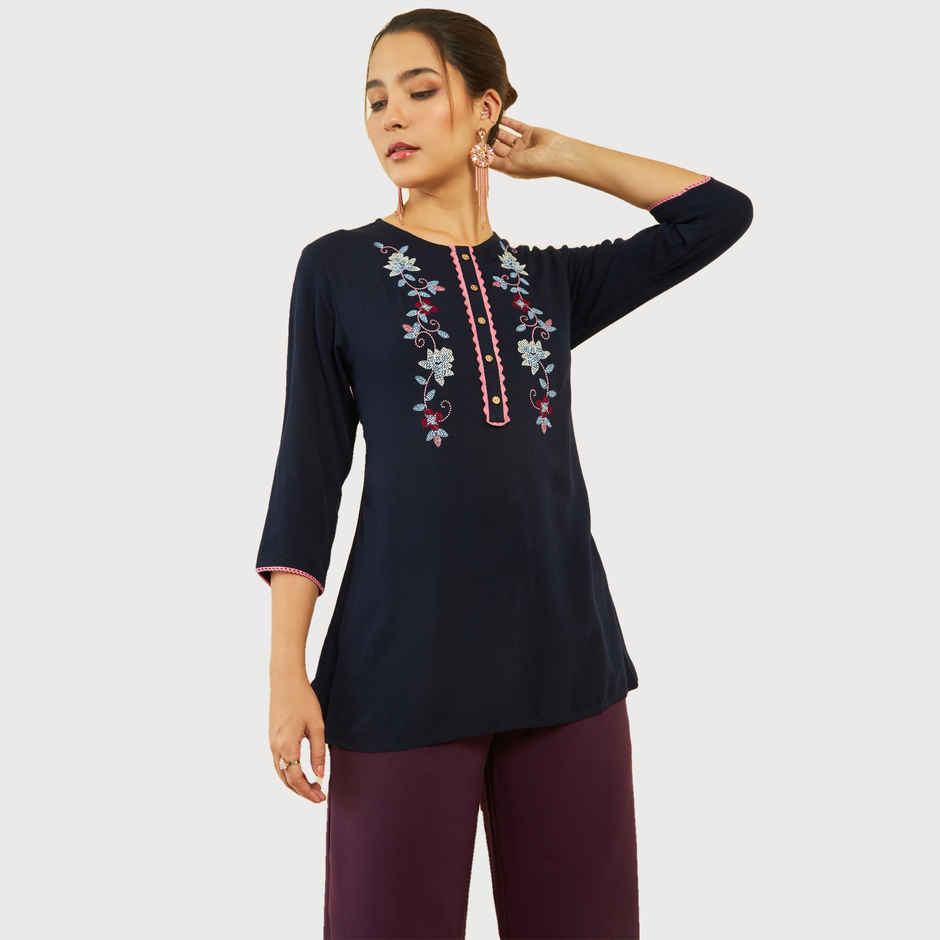 Soch Women's Navy Blue Crepe Embroidered Tunic With Thread Work M