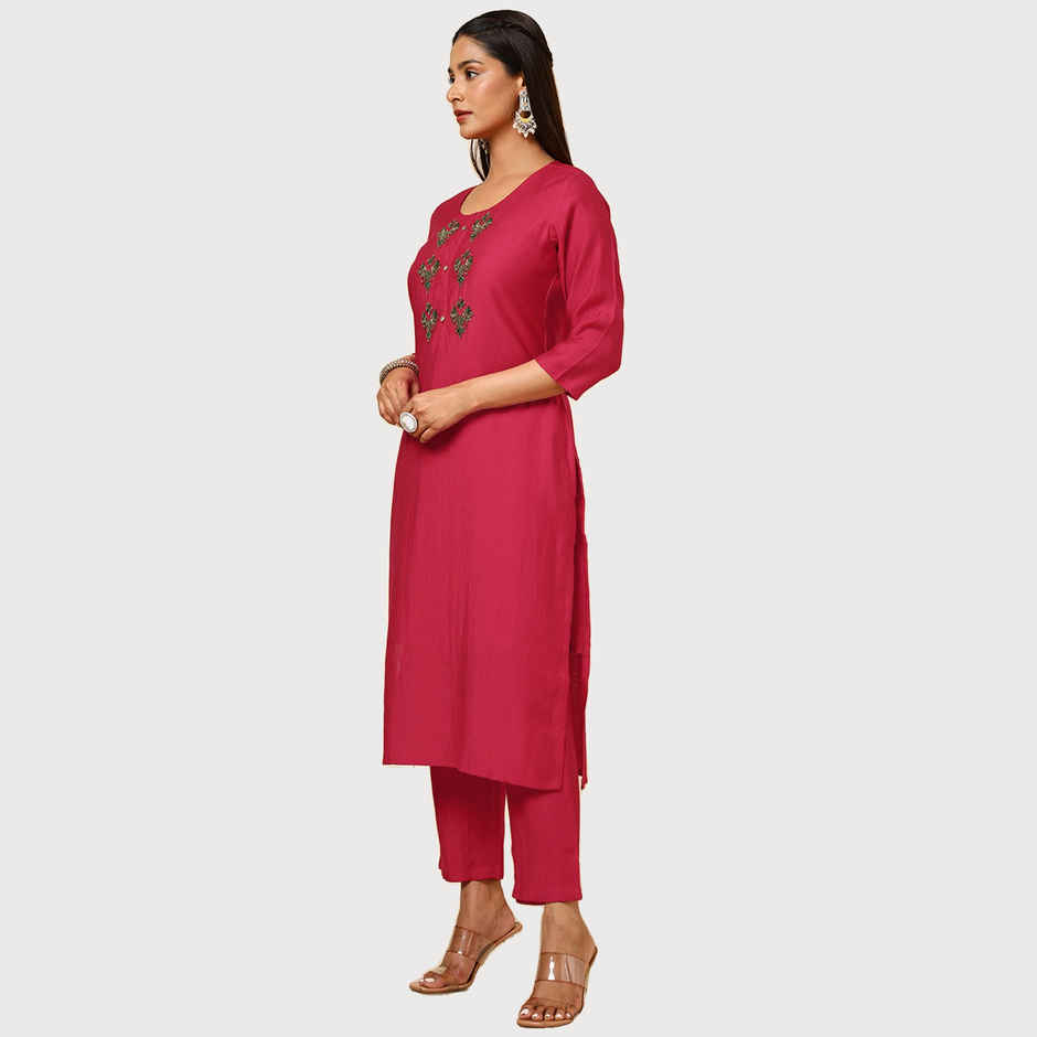 Soch Women's Red Viscose Blend Embellished Kurta Set With Cutdana | L