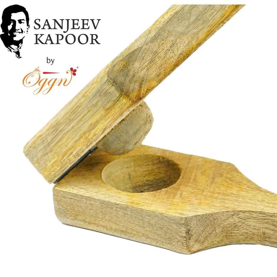 Sanjeev Kapoor by OGGN Wooden Lemon Squeezer - 7x3 Inch