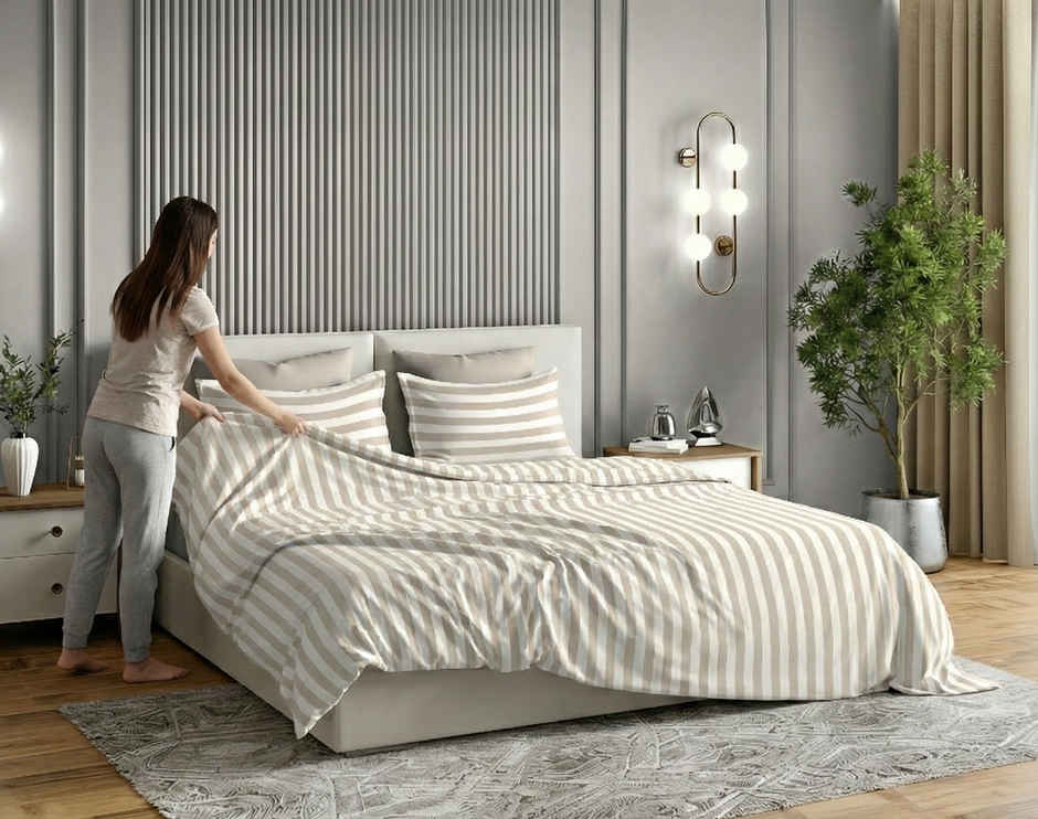 Dream Living Stripe King Bedsheet Set |275 x 275 cm| With 2 Pillow Covers